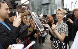 scarlett johansson star 